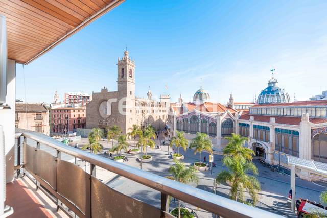 Piso en Alquiler en Plaça de la Ciutat de Bruges en El Mercat