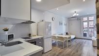 Kitchen of Flat for sale in  Barcelona Capital  with Air Conditioner, Parquet flooring and Oven