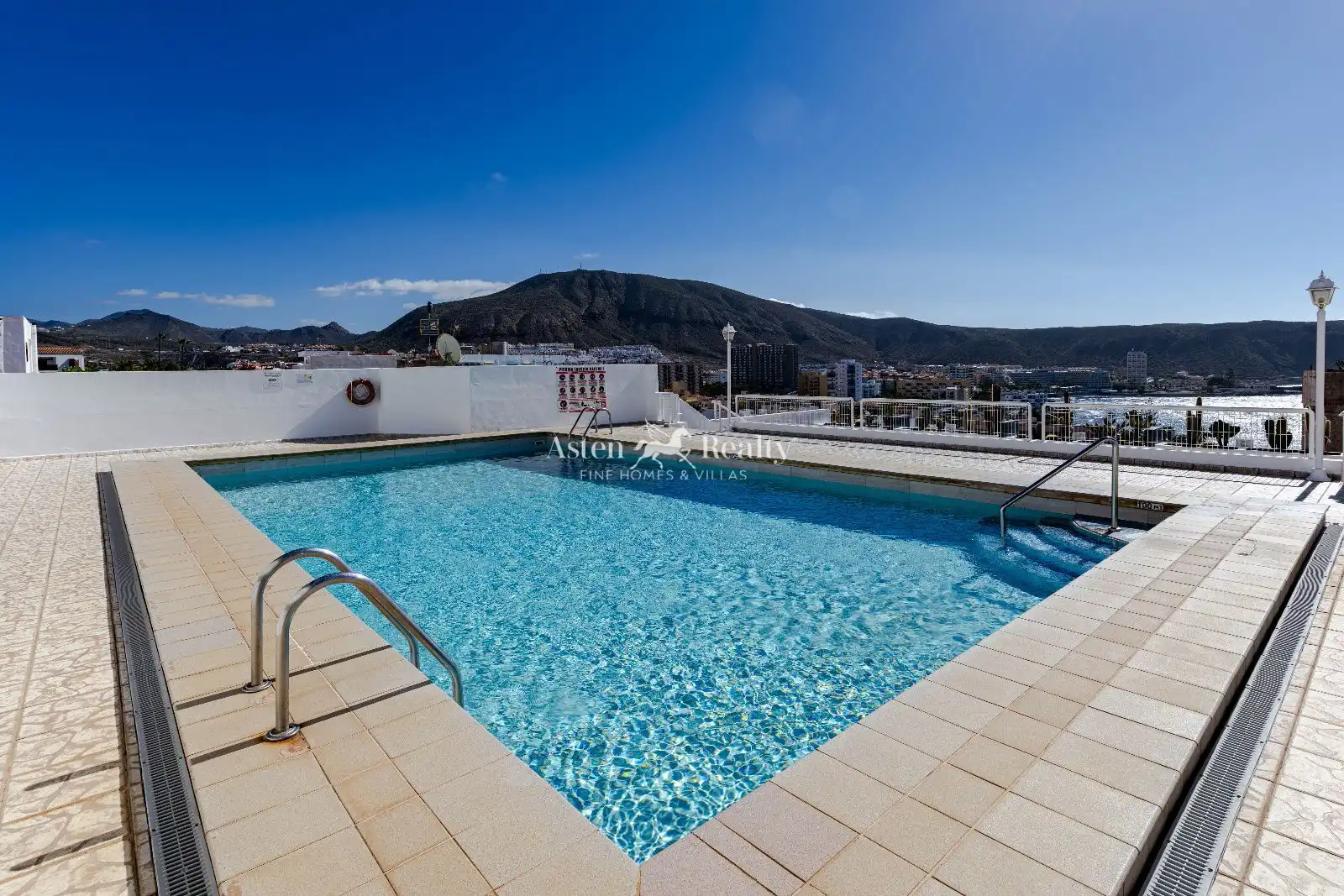 Piscina de Pis en venda en Arona amb Traster, Piscina i Moblat