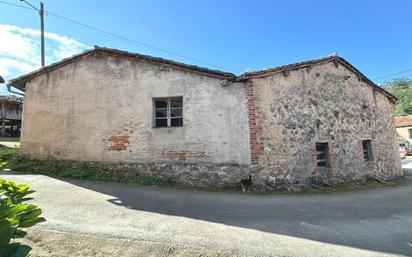 Exterior view of House or chalet for sale in Llanes