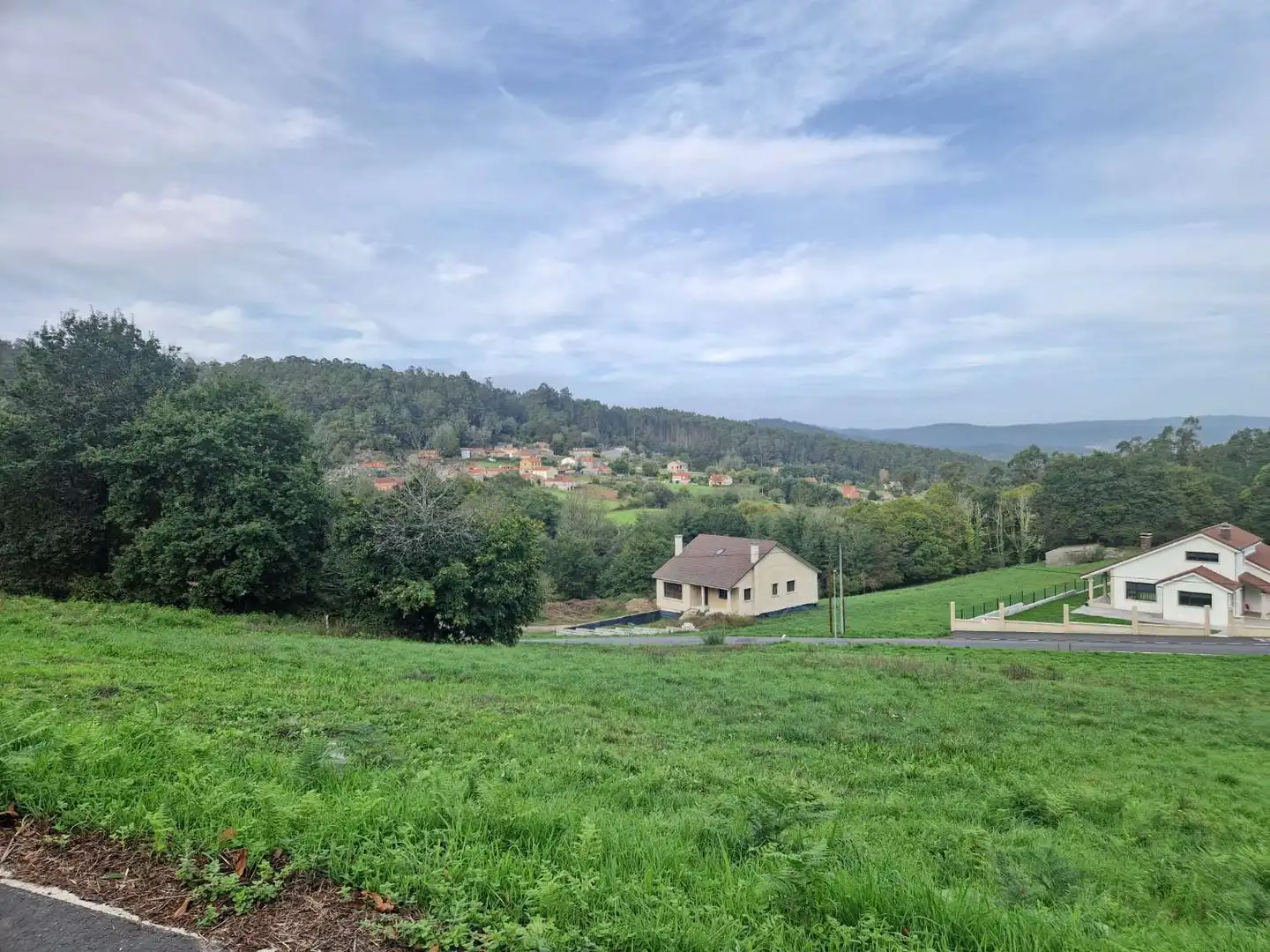 Lands and plots for sale in Brión