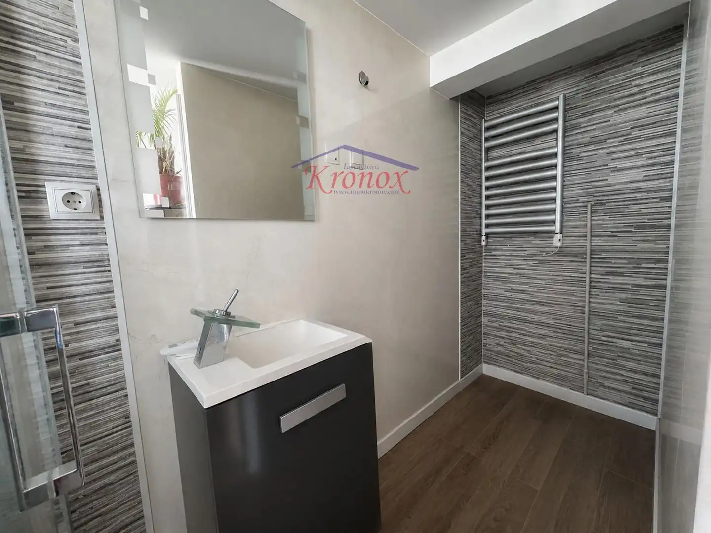 Badezimmer von Maisonette zum Verkauf in Madrid mit Klimaanlage, Heizung und Terrasse
