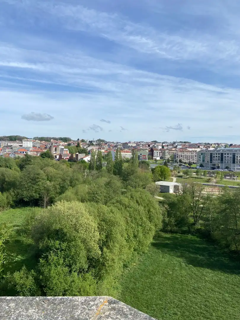 Vista exterior de Àtic en venda en Lalín amb Calefacció, Terrassa i Traster
