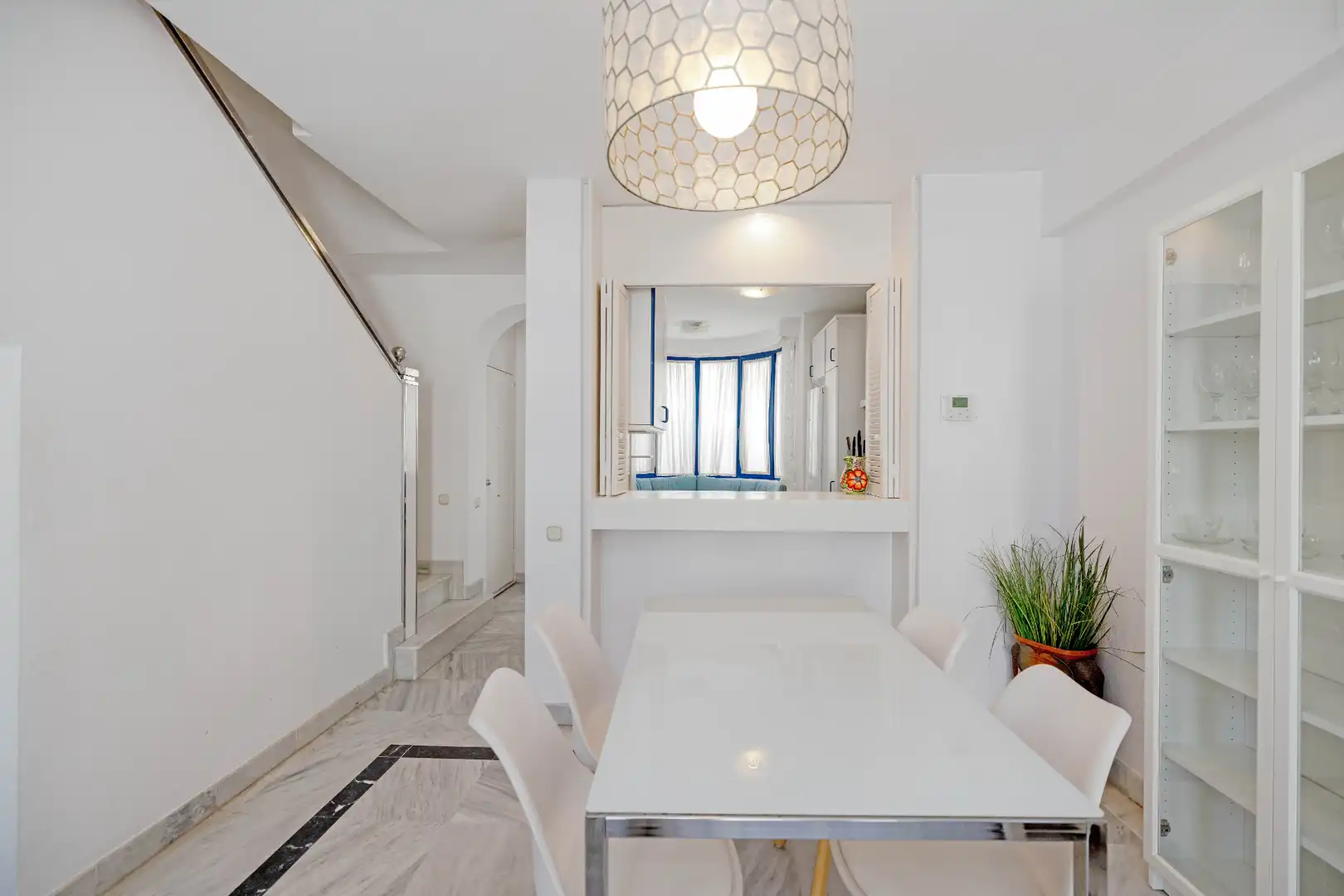 Comedor de Dúplex en venta en Marbella con Aire acondicionado, Calefacción y Terraza