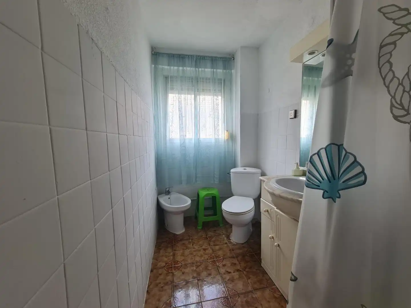 Bany de Apartament en venda en Benidorm amb Terrassa, Moblat i Alarma