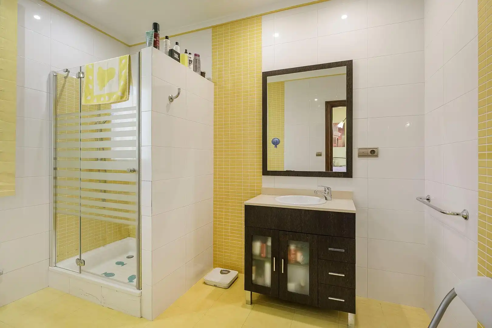 Baño de Finca rústica en venta en Montefrío con Calefacción, Jardín privado y Terraza