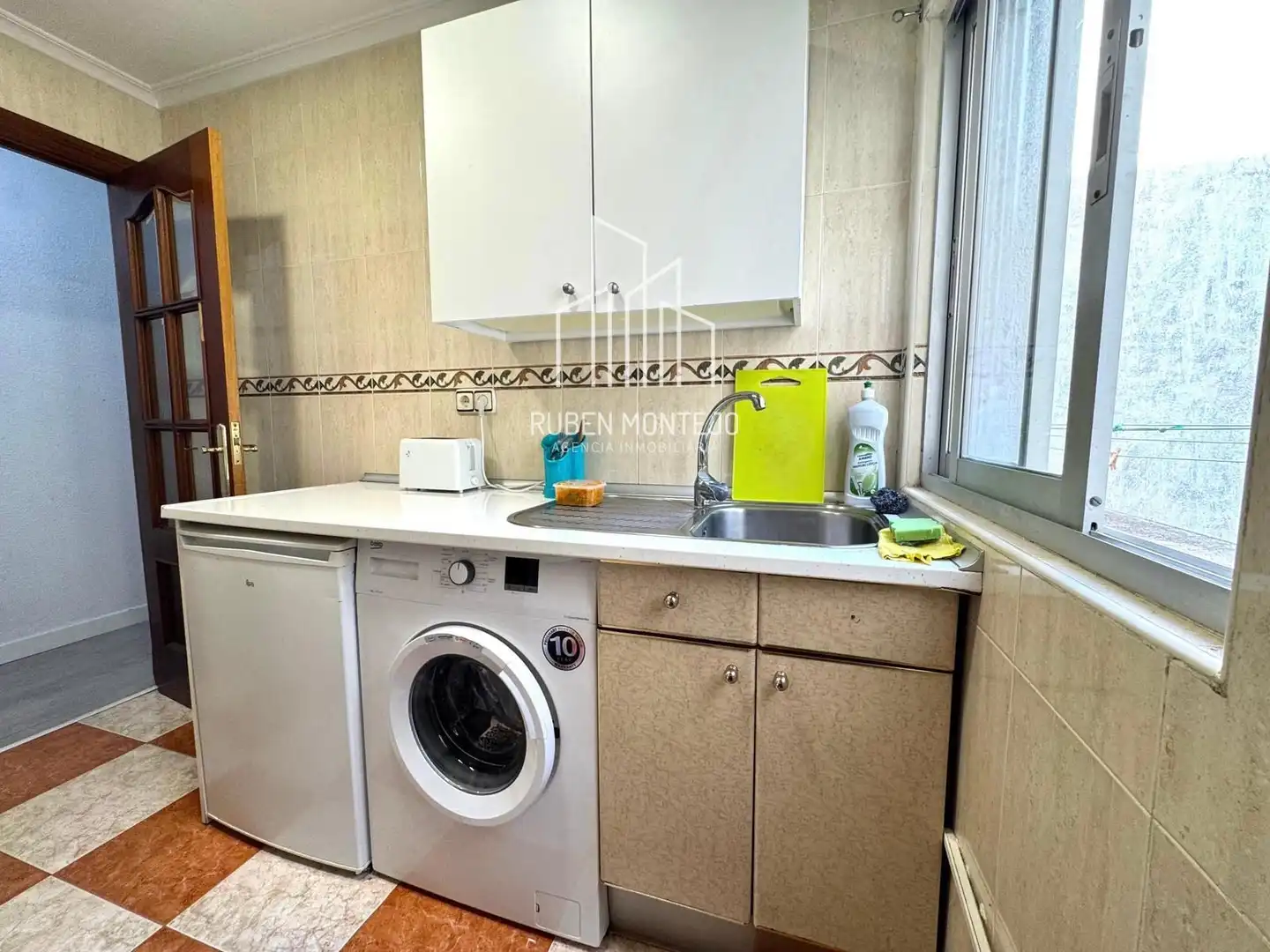 Küche von Wohnung zur untervermieten in Salamanca mit Heizung, Terrasse und Möbliert