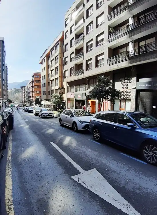 Außenansicht von Garage zum Verkauf in Bilbao 