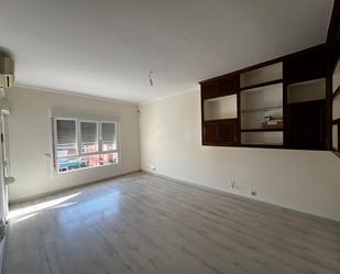 Living room of Flat to rent in Talavera de la Reina  with Air Conditioner, Heating and Parquet flooring