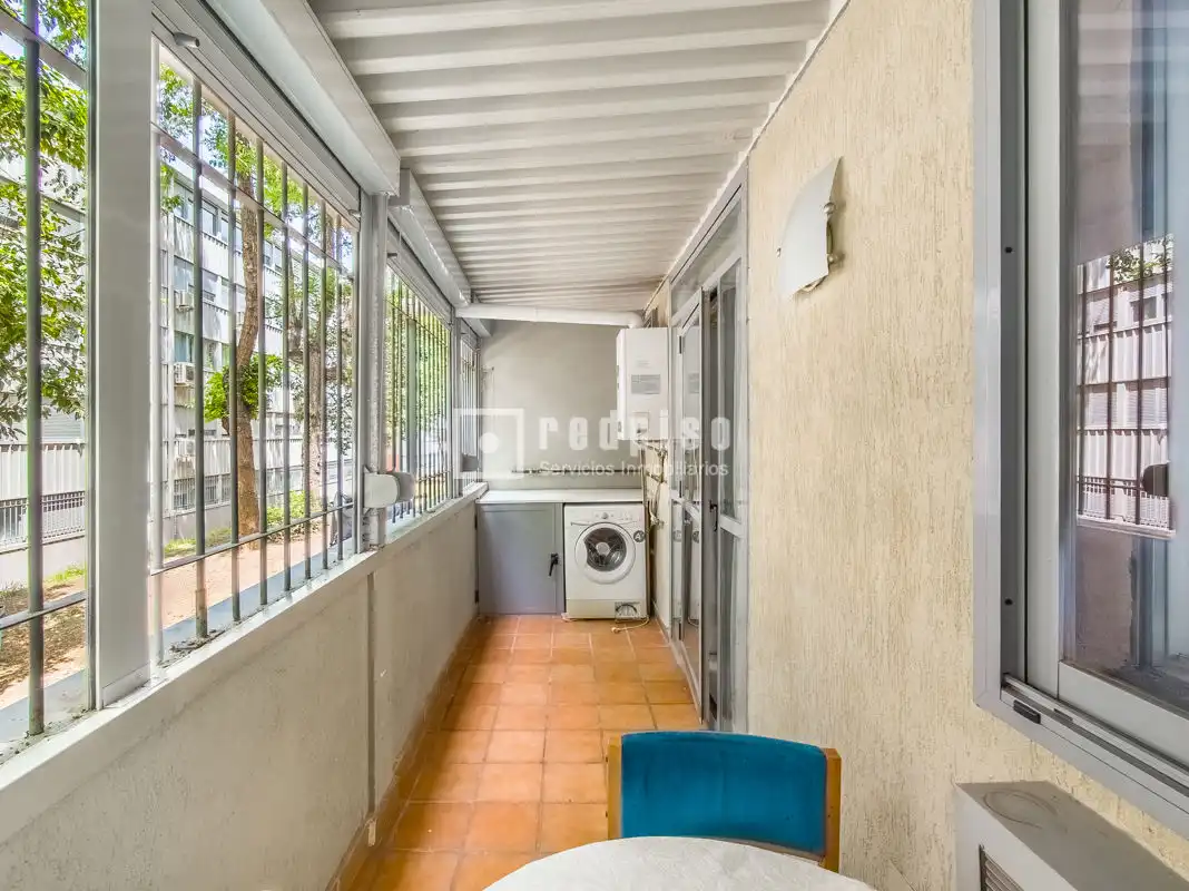 Piso en venta en del Poeta Blas de Otero, Ventas