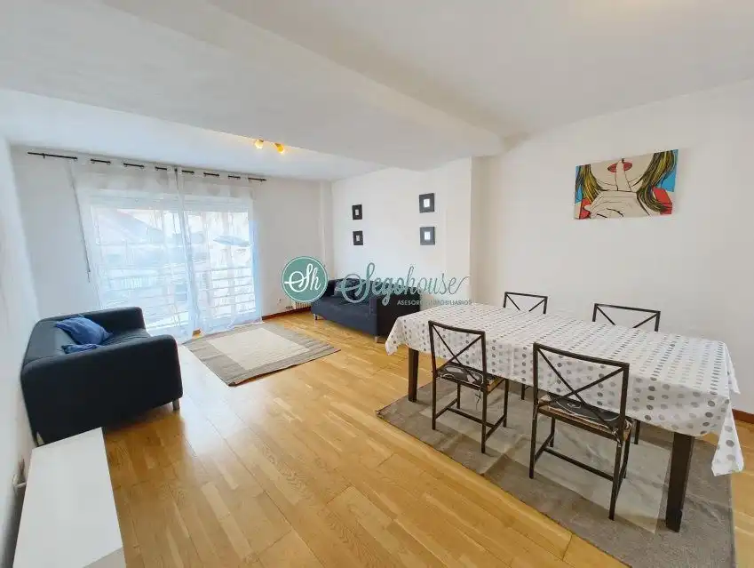 Sala de estar de Piso en venta en Segovia con Calefacción y Terraza