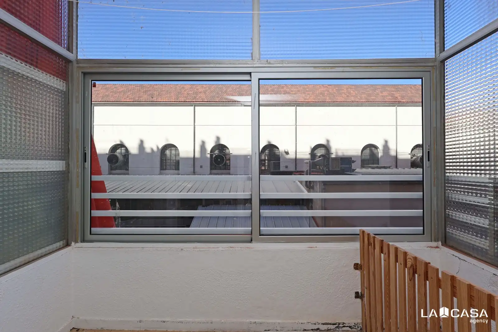 Terraza de Piso en venta en L'Hospitalet de Llobregat con Balcón