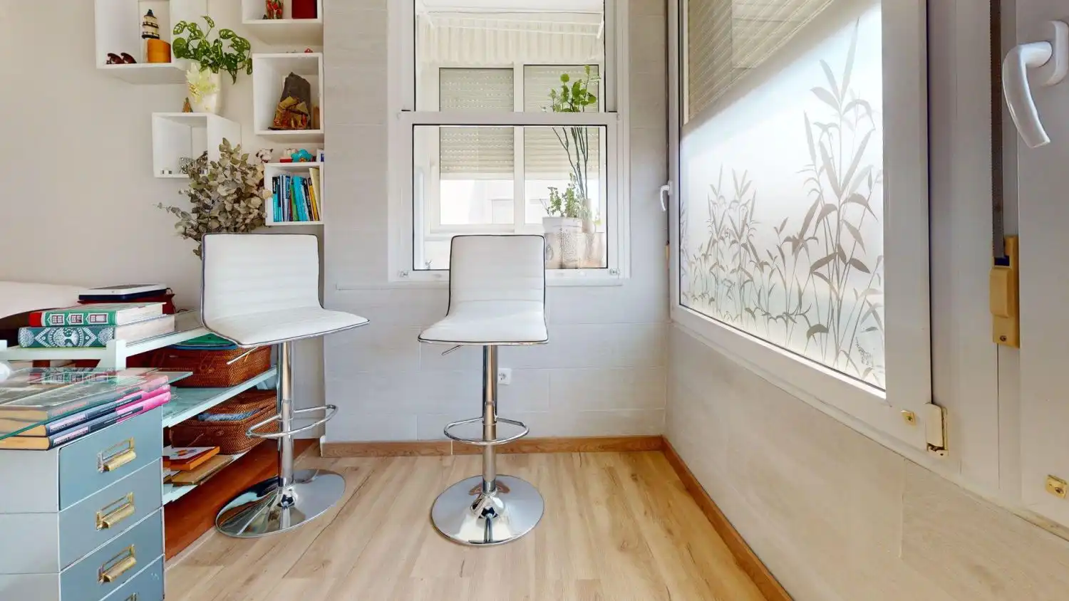 Dining room of Flat for sale in Sevilla  with Air Conditioner and Parquet flooring