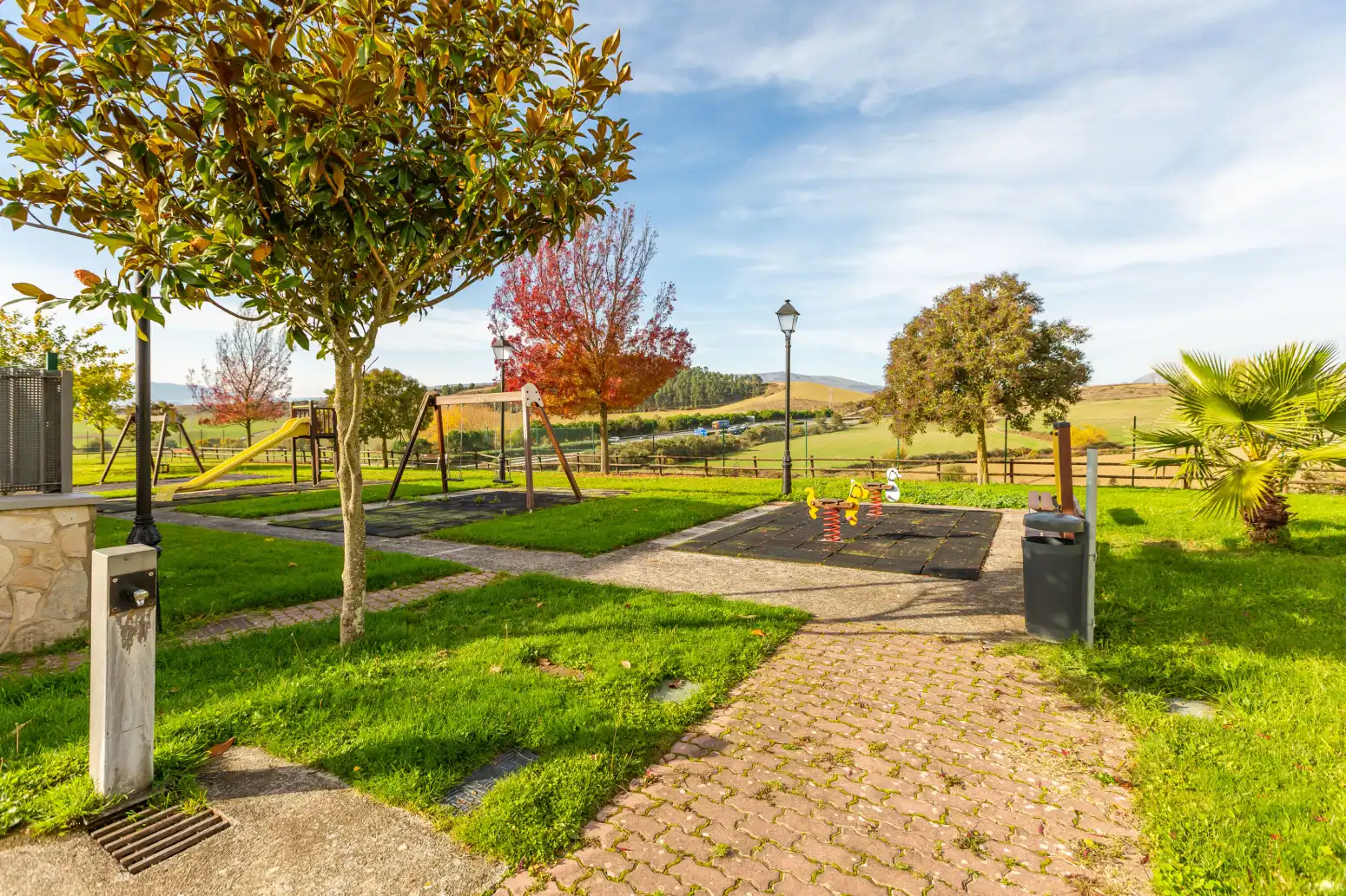 Vista exterior de Casa o xalet en venda en Berrioplano / Berriobeiti amb Calefacció, Jardí privat i Parquet
