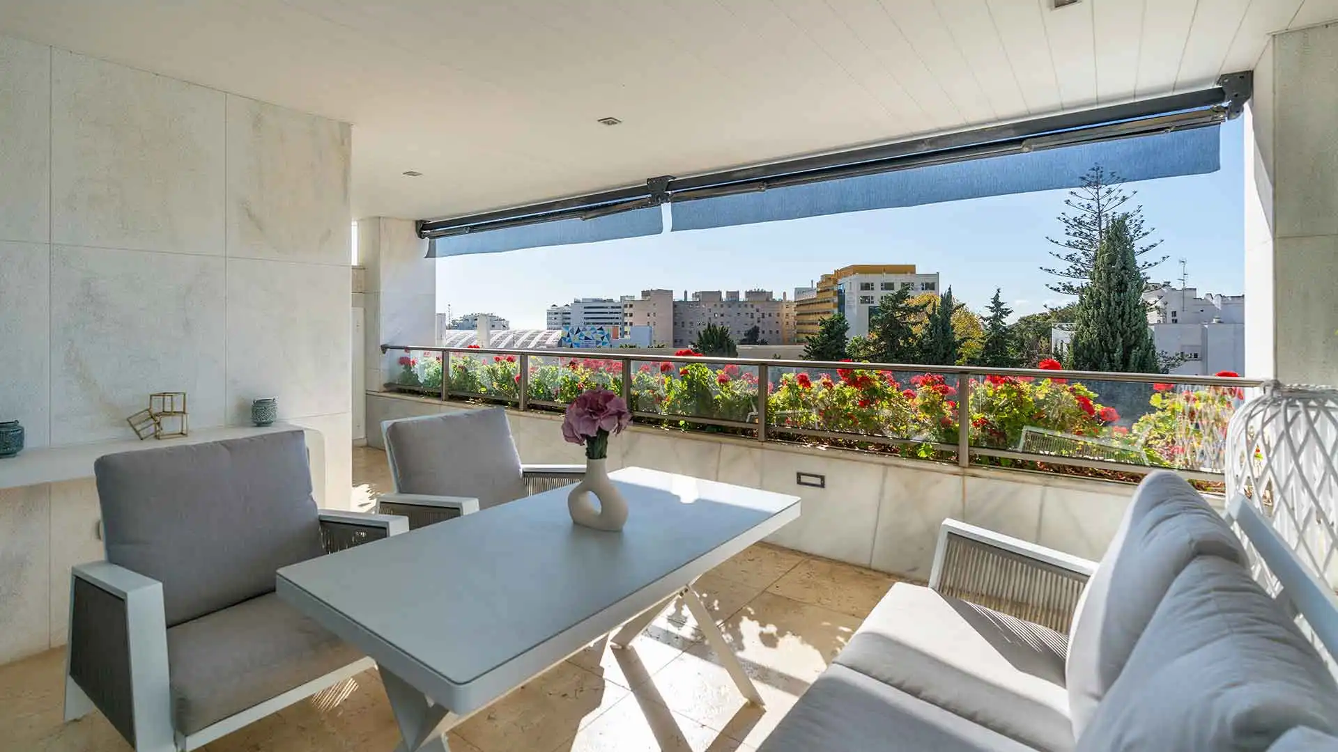 Terraza de Apartamento en venta en Marbella con Aire acondicionado, Terraza y Trastero