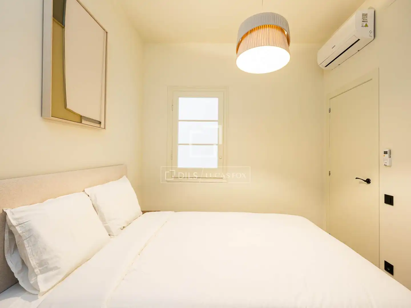 Habitación de Piso en venta en Barcelona con Aire acondicionado, Terraza y Amueblado