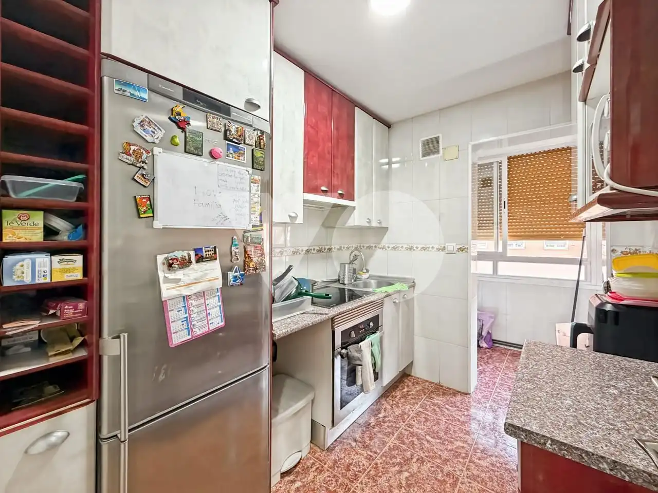 Cuina de Pis en venda en Madrid amb Aire condicionat, Calefacció i Terrassa