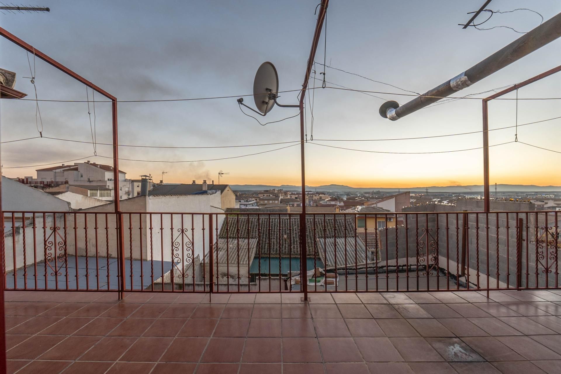 Exterior view of House or chalet for sale in Atarfe  with Air Conditioner, Heating and Private garden