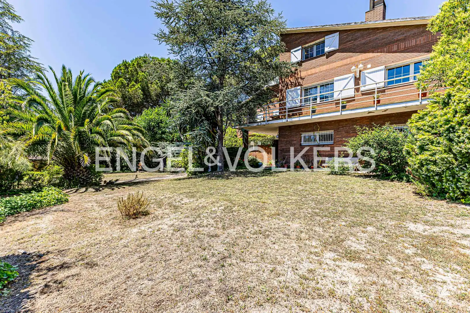 Casa con jardín en venta en Begues