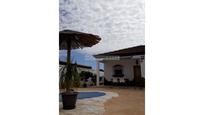 Exterior view of House or chalet for sale in Chiclana de la Frontera