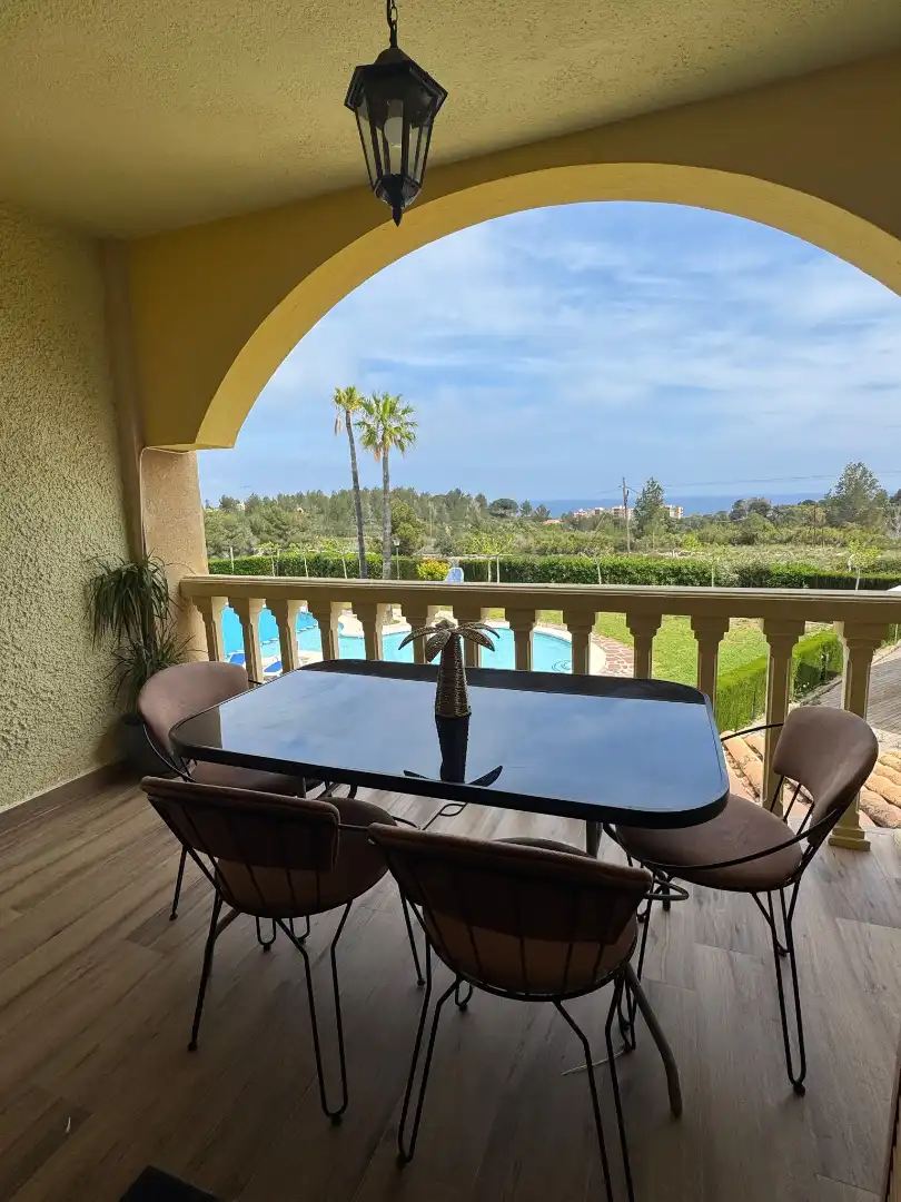 Terrasse von Einfamilien-Reihenhaus zur Miete in Dénia mit Klimaanlage, Heizung und Möbliert