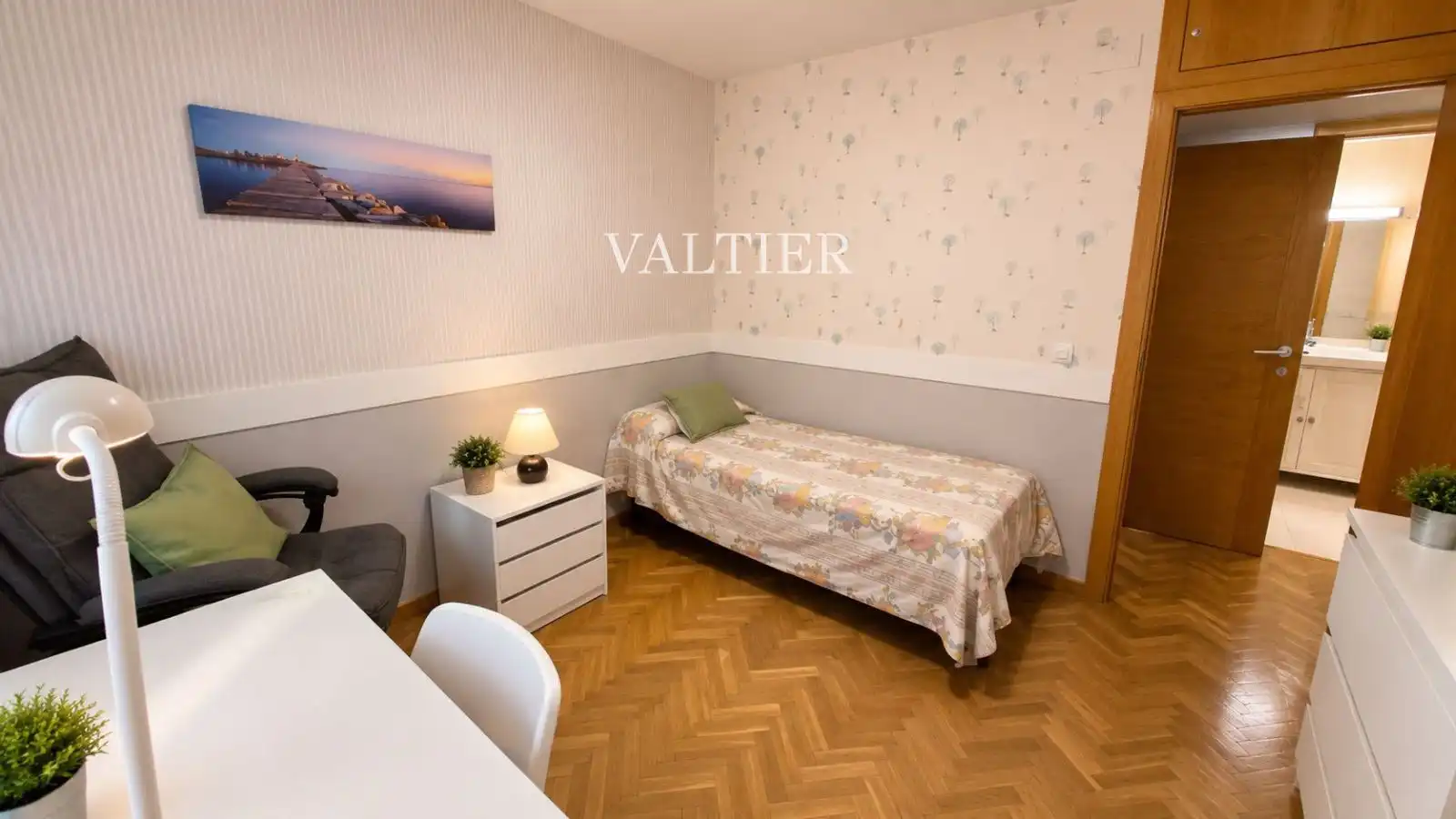 Bedroom of Flat for rent in Madrid  with Air Conditioner, Terrace and Furnished
