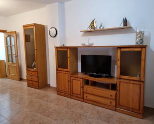 Sala d'estar de Pis de lloguer en Roquetas de Mar amb Aire condicionat, Calefacció i Terrassa