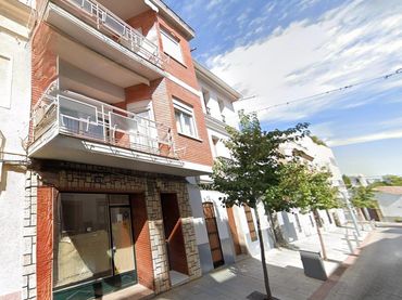Local comercial en venda a Calle Santa Ana 47