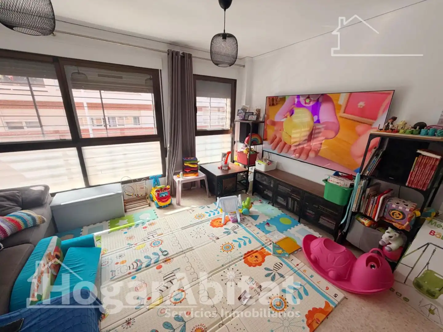 Bedroom of Flat for sale in Montserrat  with Air Conditioner, Heating and Terrace