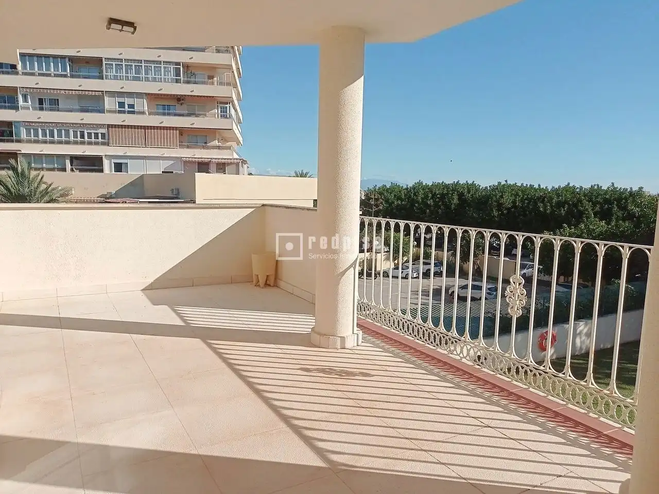 Terrasse von Wohnung zum Verkauf in Benalmádena mit Klimaanlage, Heizung und Privatgarten