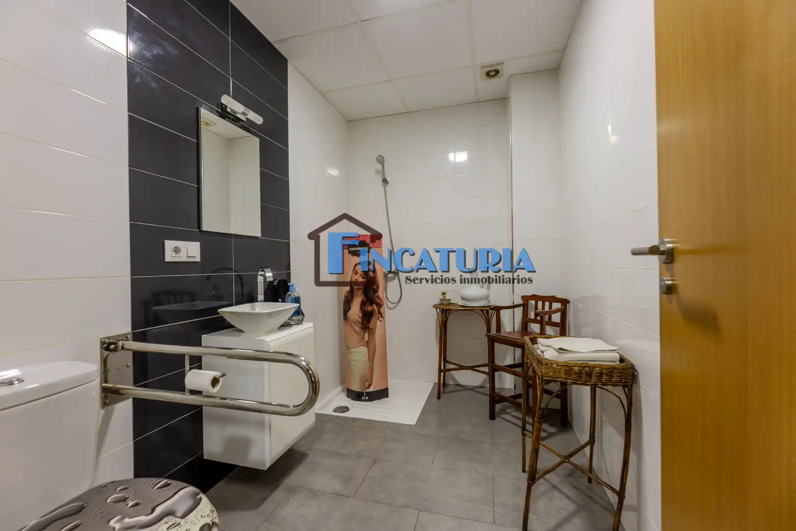 Bany de Casa o xalet en venda en Riba-roja de Túria amb Terrassa