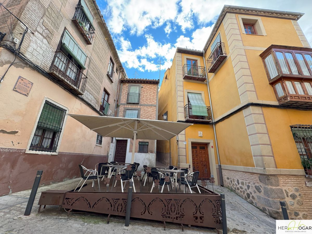 Exterior view of House or chalet for sale in  Toledo Capital  with Terrace and Balcony