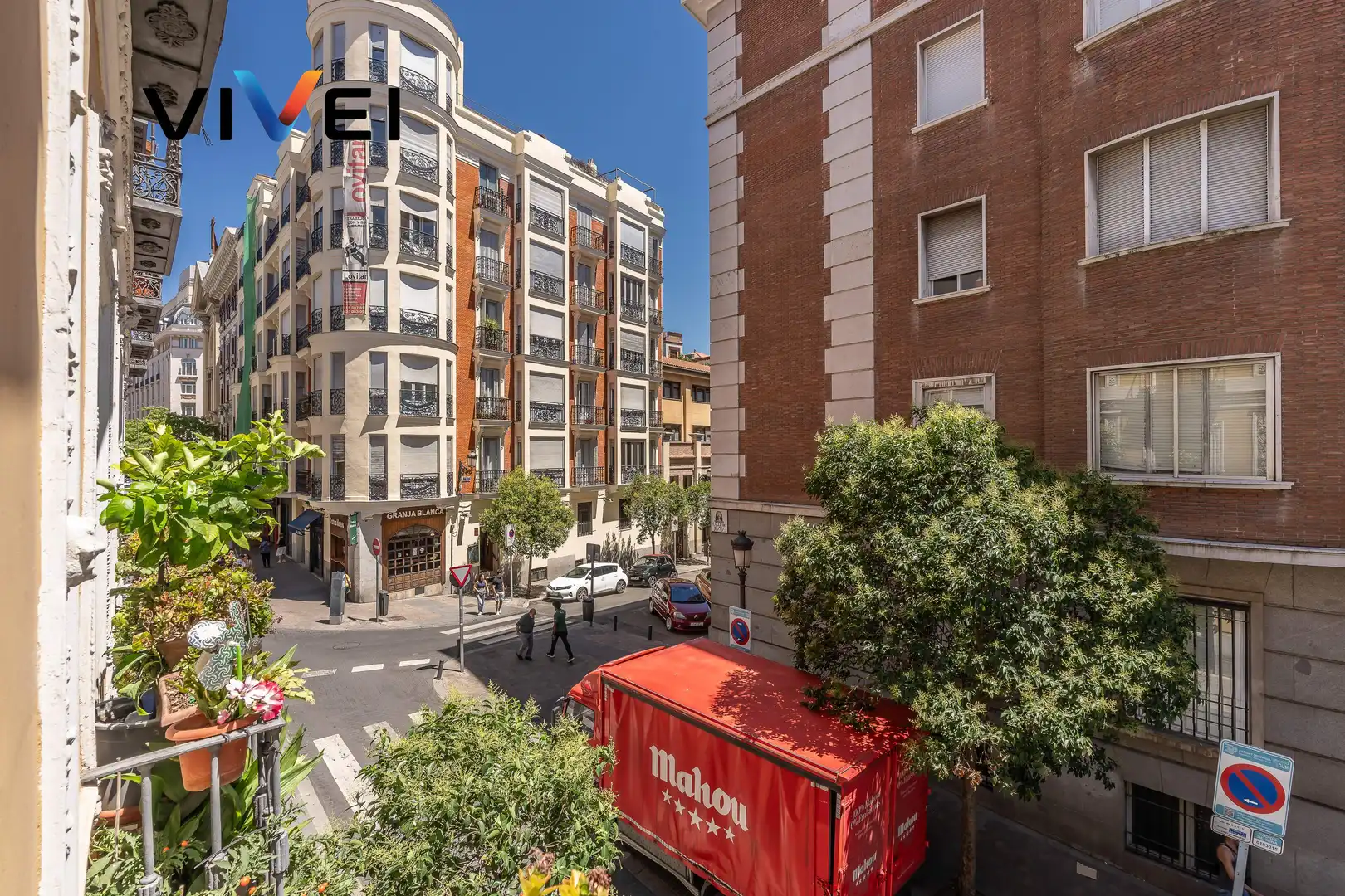 Vista exterior de Pis en venda en Madrid amb Aire condicionat, Calefacció i Traster