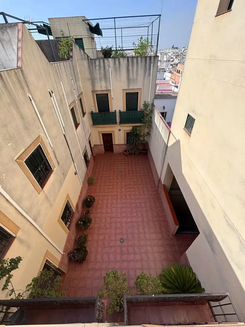 Vista exterior de Casa o chalet en venta en Alcalá de Guadaira con Terraza, Trastero y Balcón