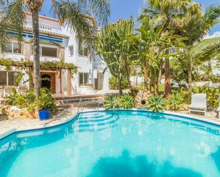 Garden of House or chalet for sale in Estepona  with Air Conditioner, Terrace and Swimming Pool