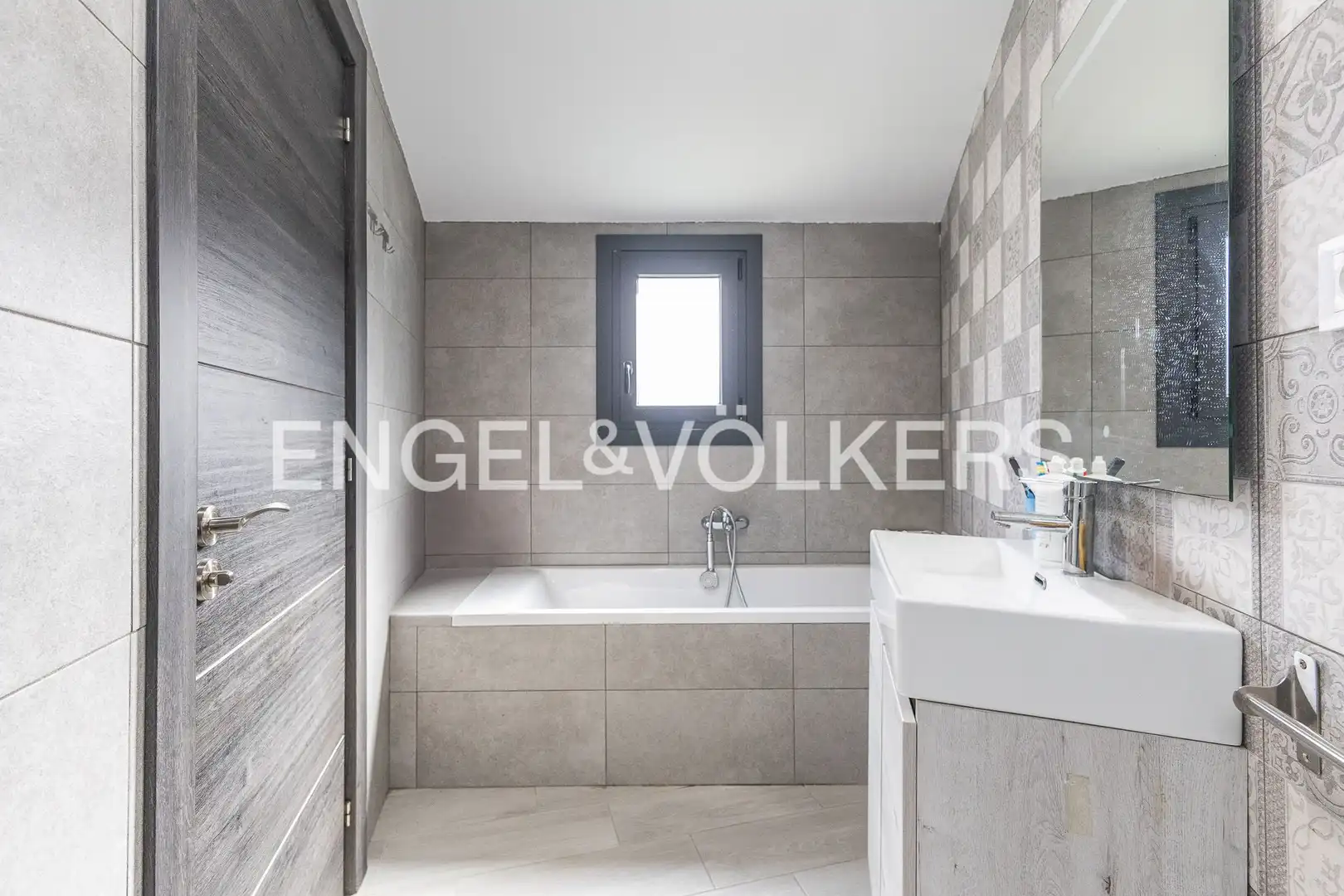 Baño de Casa o chalet en venta en Palau-solità i Plegamans con Aire acondicionado, Calefacción y Jardín privado