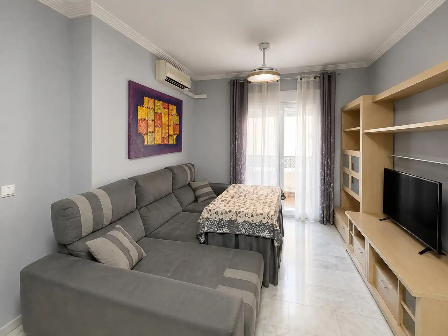 Sala d'estar de Pis en venda en Alcalá de Guadaira amb Aire condicionat i Terrassa