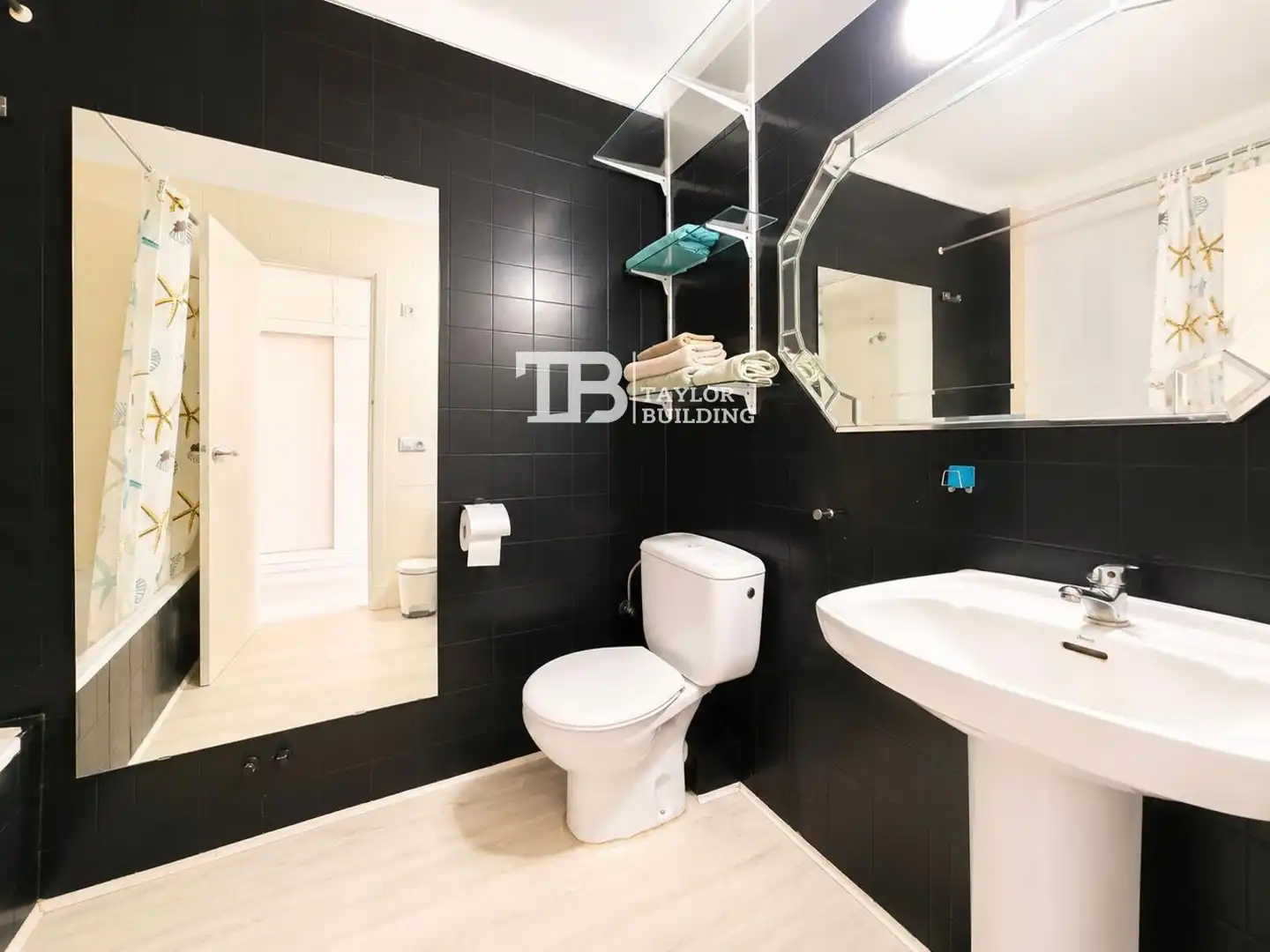 Badezimmer von Wohnung zum Verkauf in Calvià mit Klimaanlage, Heizung und Parkett