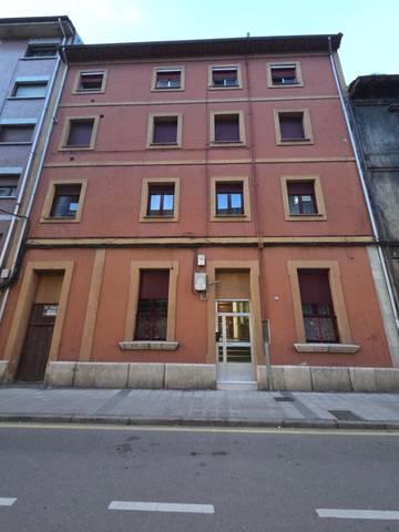 Piso en Venta en Calle de Carreño Miranda, 20 en La Villa - Bazuelo