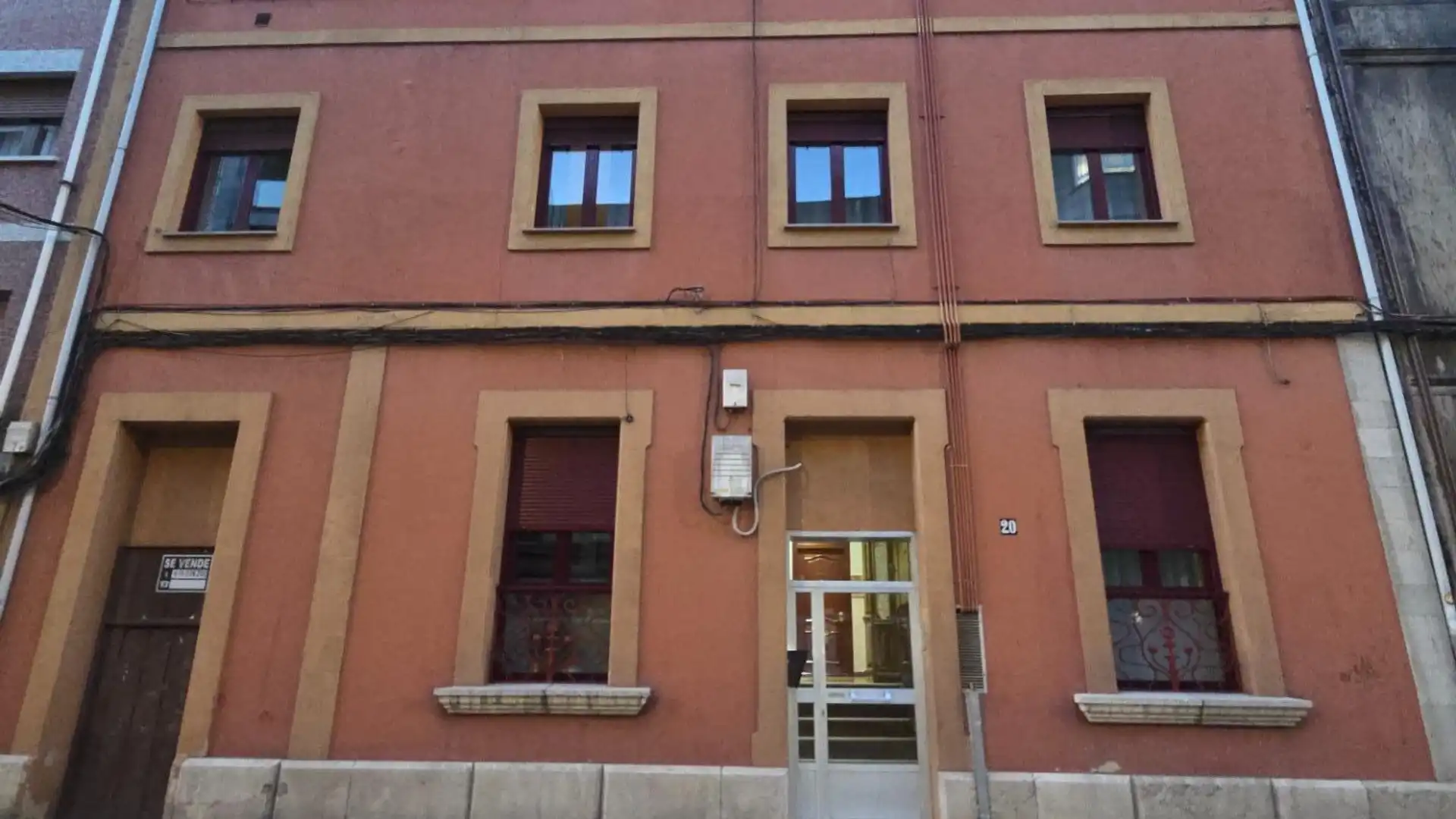 Vista exterior de Piso en venta en  Madrid Capital