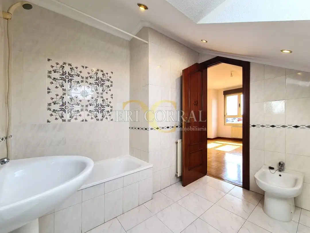 Dúplex en venta en Avenida del Llano, Llano