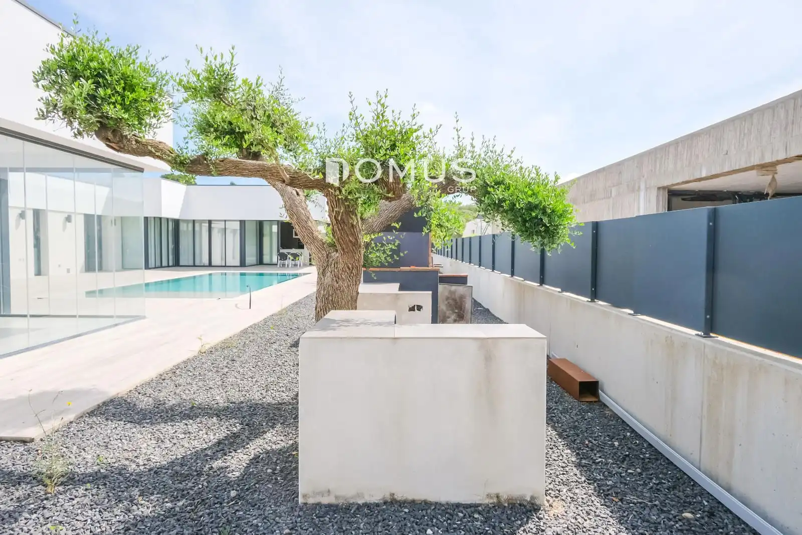 Terrassa de Casa o xalet en venda en Sant Climent Sescebes amb Aire condicionat, Calefacció i Jardí privat
