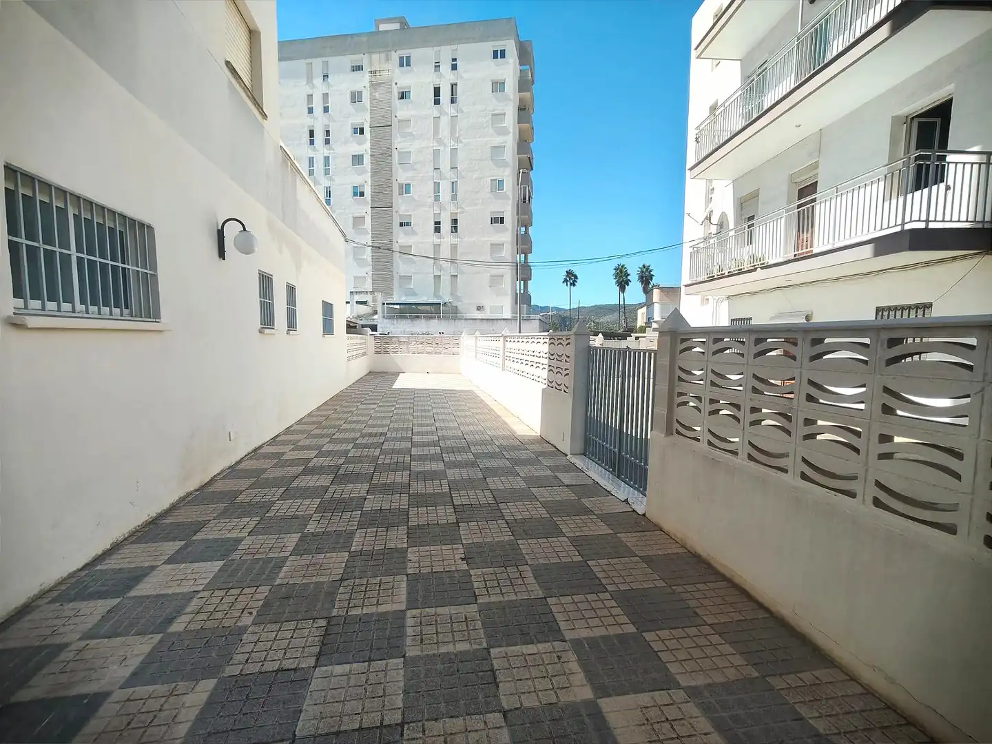 Apartamento con piscina en venta en Playa de Gandia, imagen 42