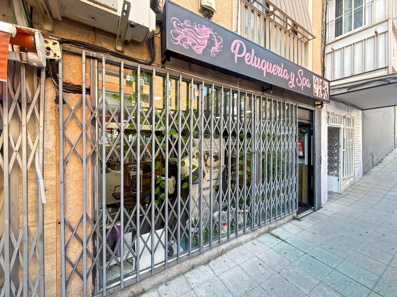 Local comercial en venta en Calle Sil