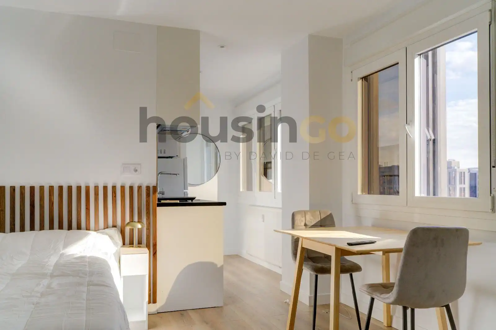 Habitación de Apartamento de alquiler en Madrid con Aire acondicionado, Calefacción y Amueblado