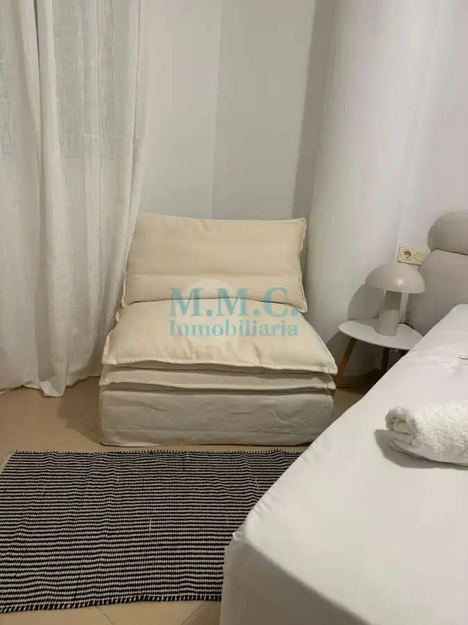 Dormitori de Pis en venda en Roquetas de Mar amb Aire condicionat i Moblat