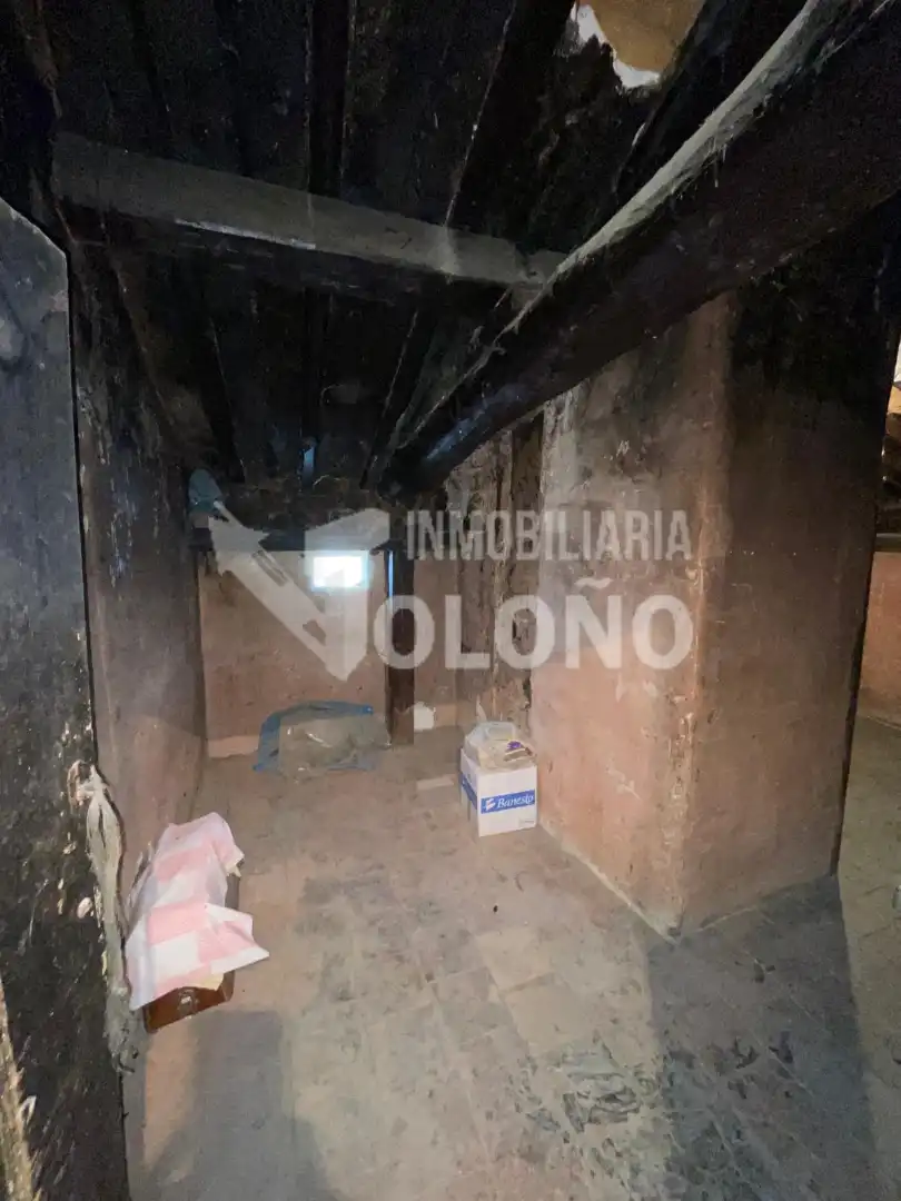 Houses for sale in Cihuri  with Heating, Private garden and Storage room
