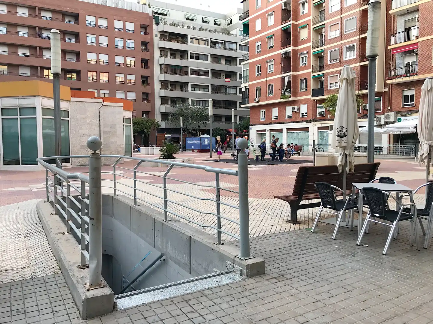 Vista exterior de Garatge en venda en Valencia