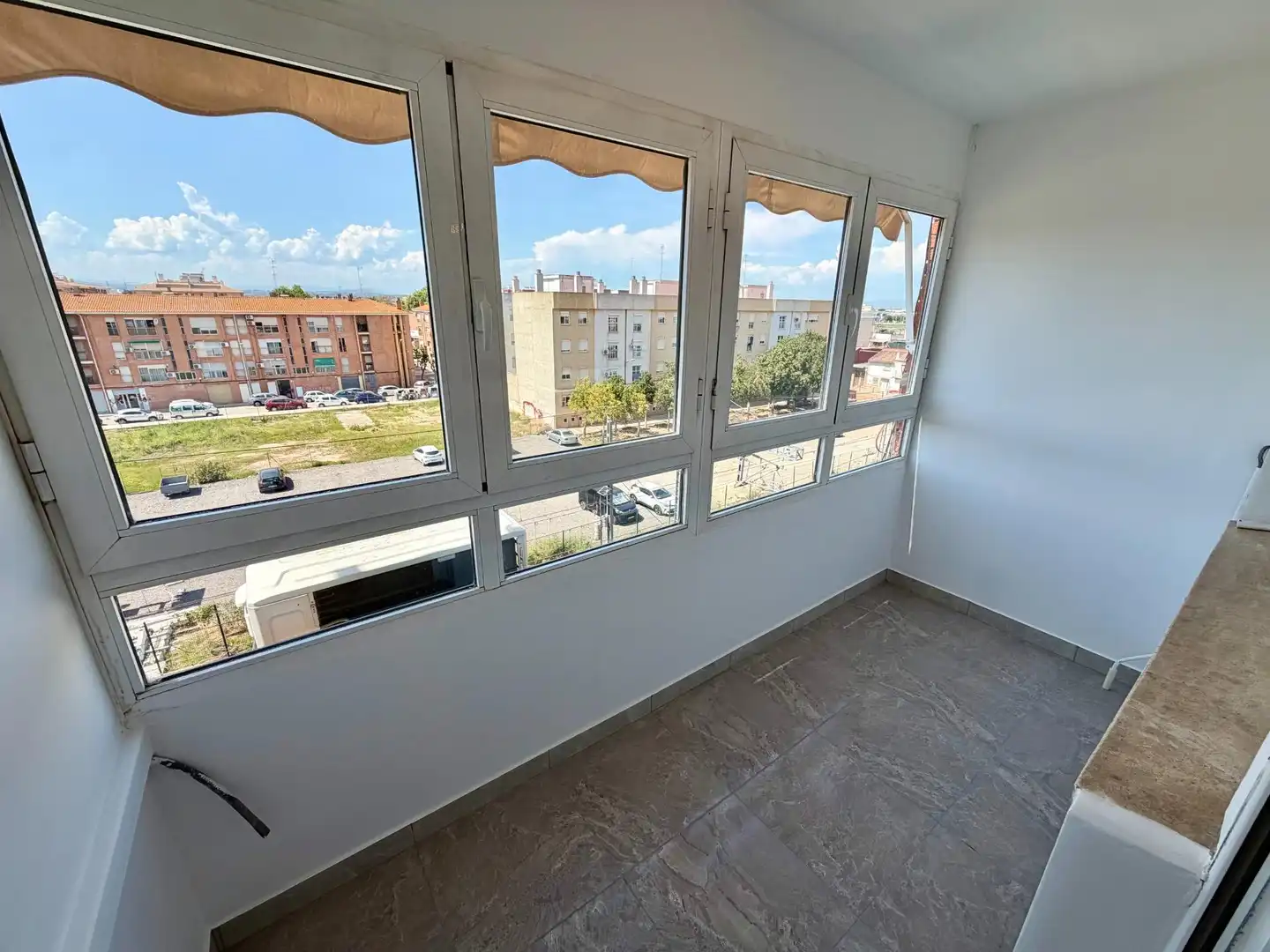 Habitación de Piso en venta en Silla con Aire acondicionado