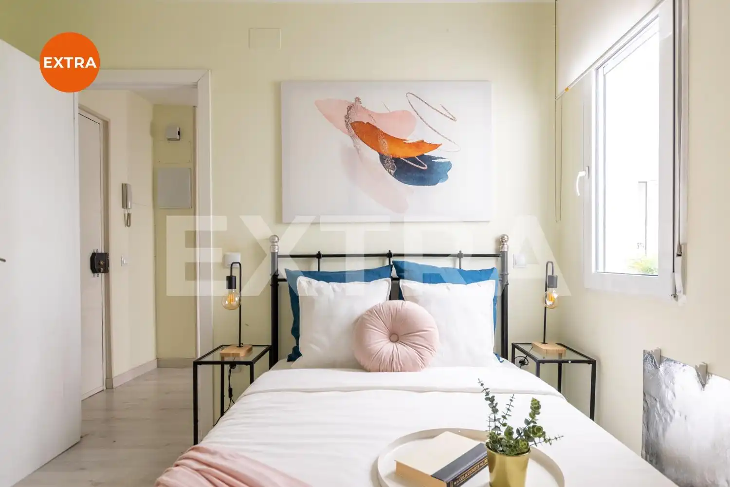 Habitación de Planta baja en venta en Madrid